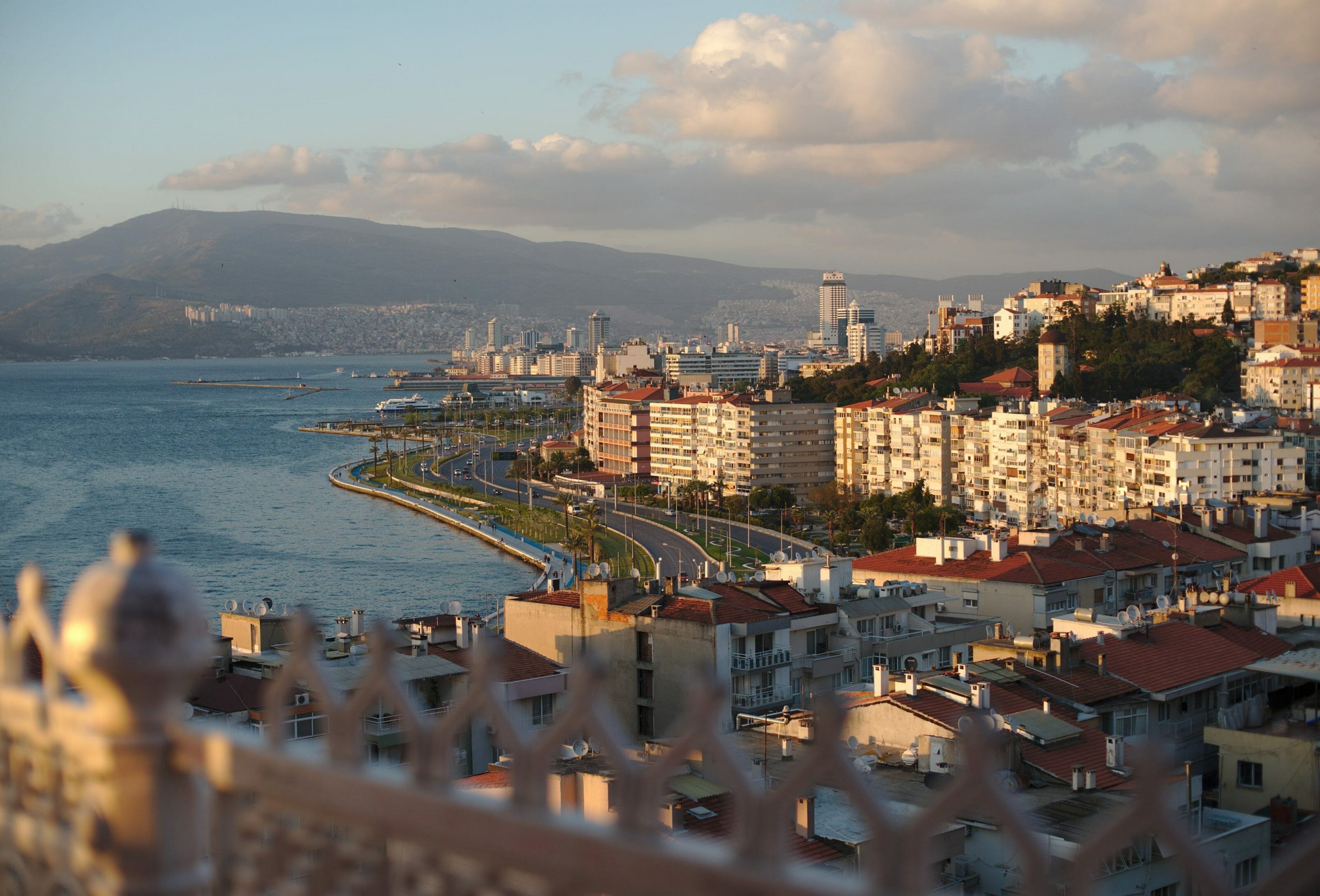 izmir-vue-scaled.jpg